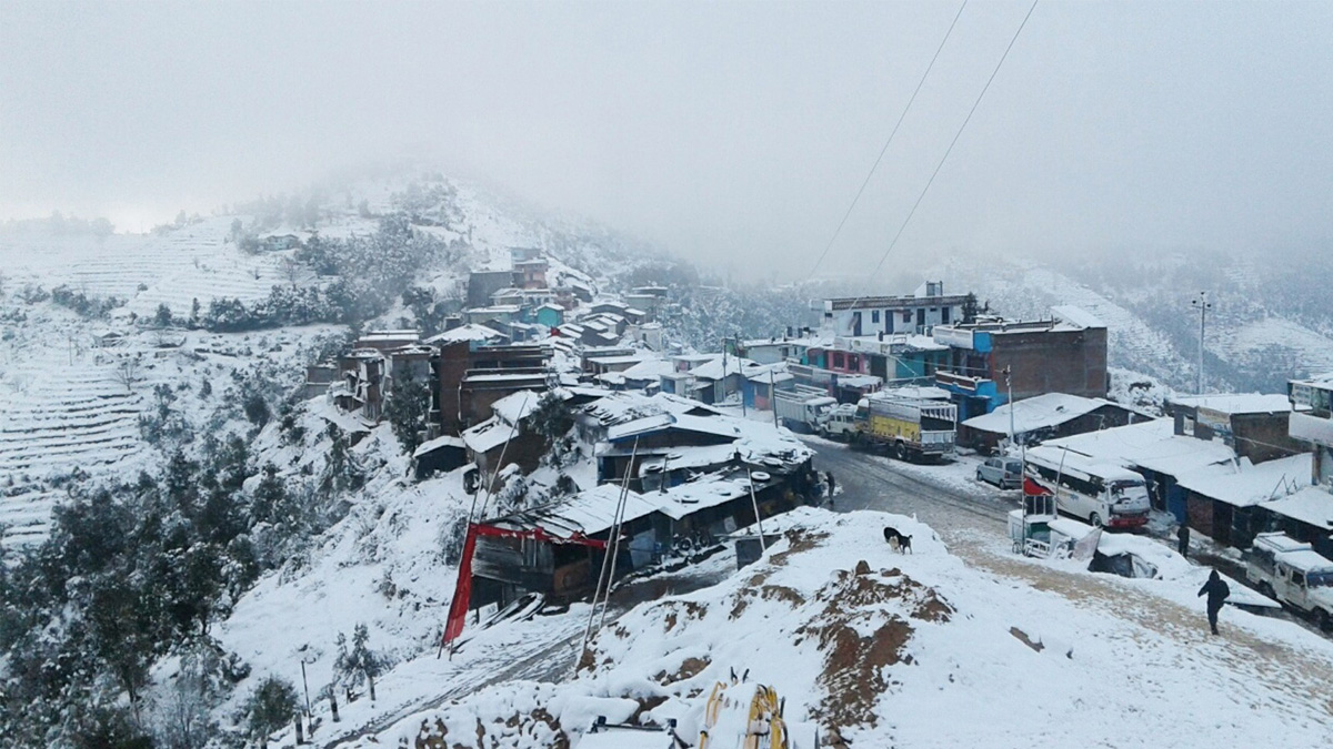 सुदूरपश्चिमका पहाडी जिल्लामा हिमपात